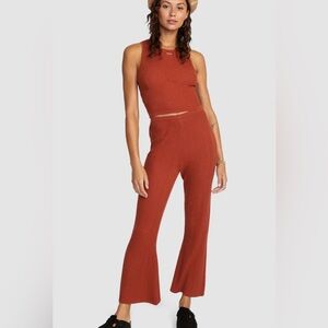 NWT RVCA Sunday Collection Swerve Two Piece Set in Arabian Spice, Size Small